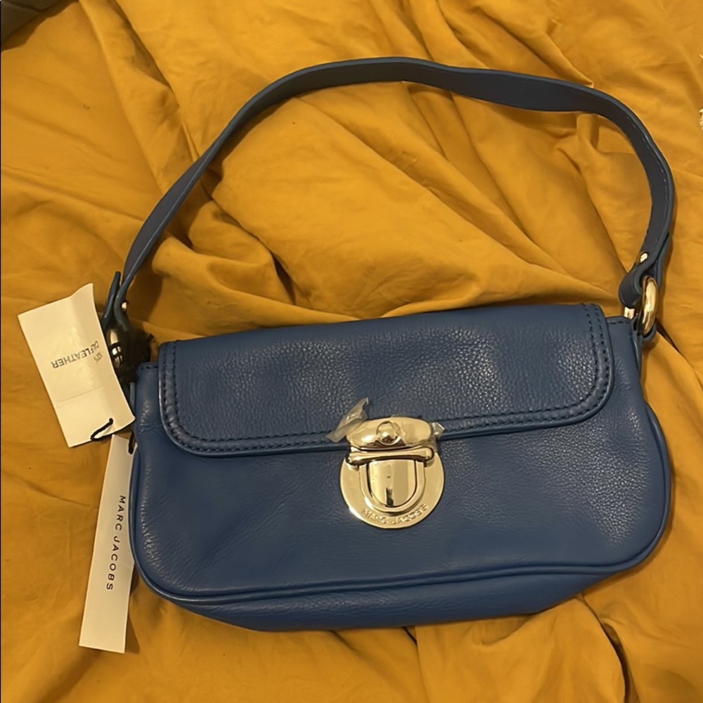 Marc Jacob’s calf skin shoulder bag